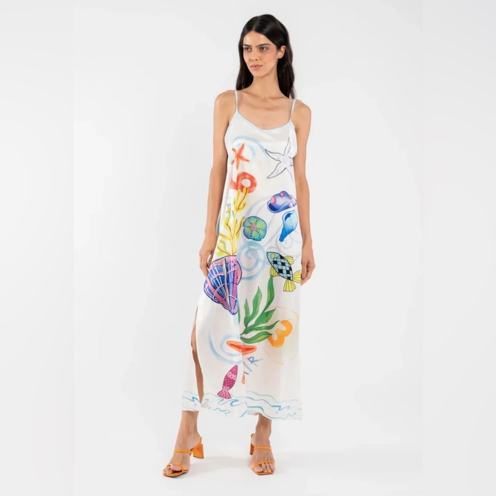 Me369- NWT Olivia camisole maxi dress in magic Ocean design
